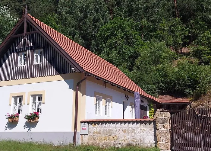 Hlucov Lesni Chalupa