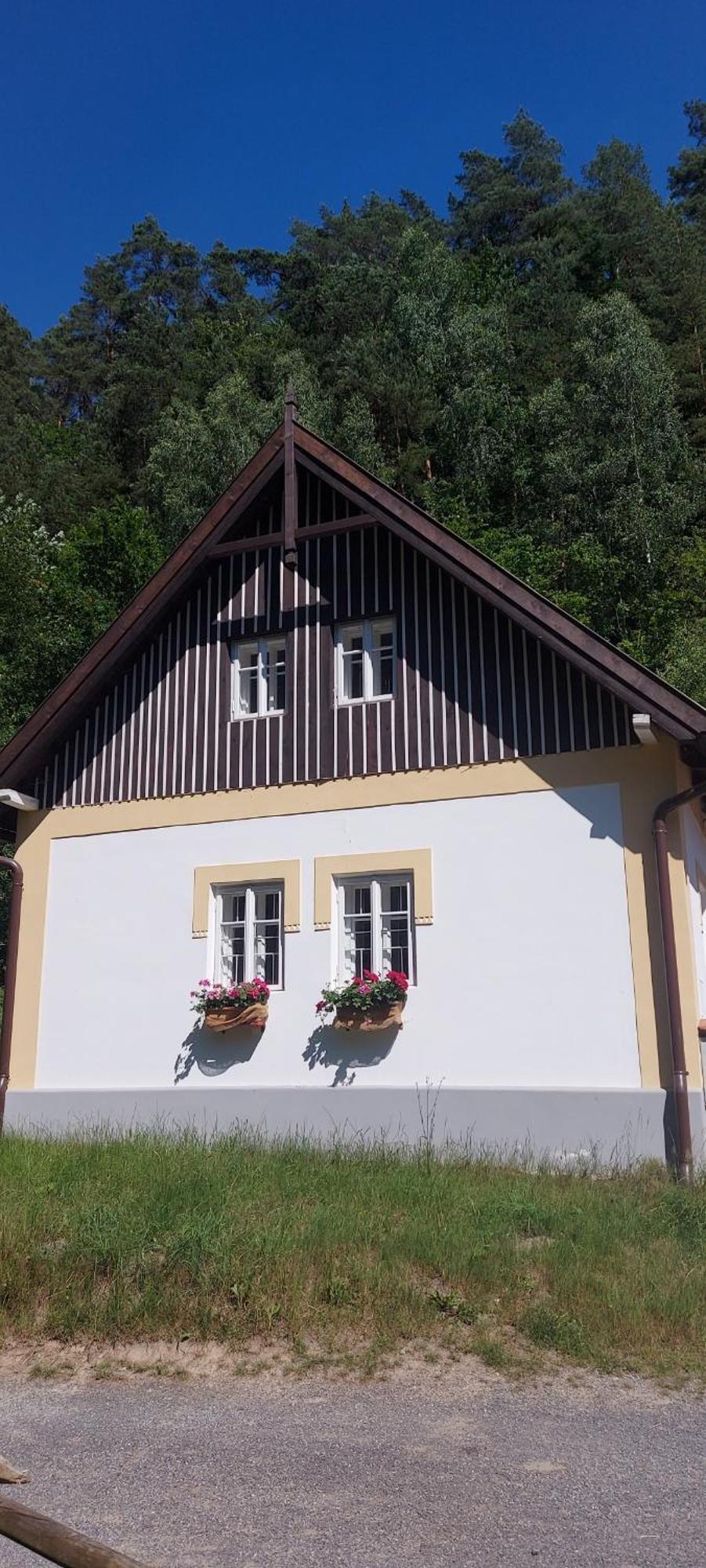 Hlucov Lesni * Kokorin